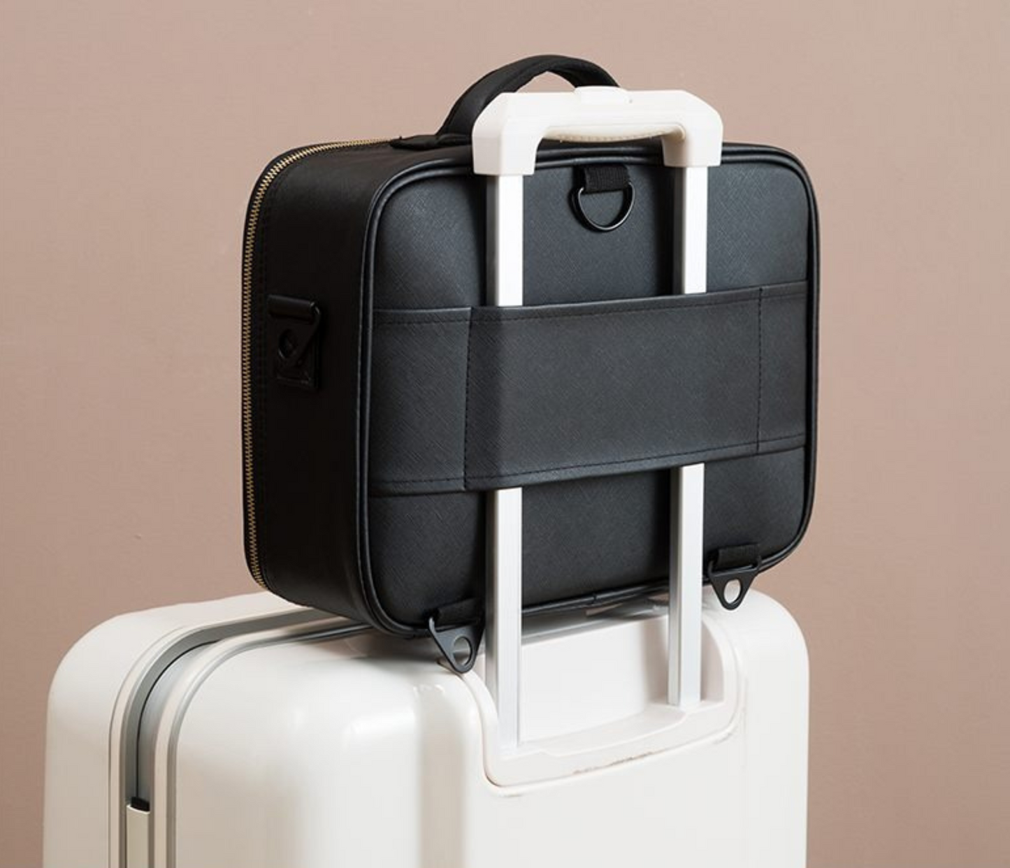 תיק איפור מקצועי מעור