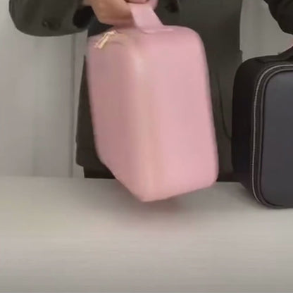 תיק איפור מקצועי מעור עם מראה ולד מובנה